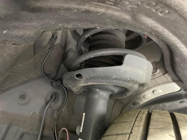 ノア ハイブリッドS-Z ディスプレイオーディオ+ 禁煙車 快適利便パッケージ セーフティセンス フリップダウンモニター パノラミックビューモニター 両側電動ドア デジタルインナーミラー ブラインドスポットモニター(21枚目)