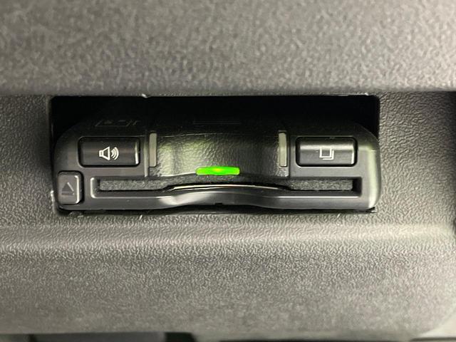 ジムニー ＸＣ　４ＷＤ　ＳＤナビ　衝突被害軽減システム　禁煙車　スマートキー　ＬＥＤヘッド　ＥＴＣ　クルコン　純正１６インチアルミ　オートハイビーム　車線逸脱警報　オートライト　オートエアコン　Ｂｌｕｅｔｏｏｔｈ（7枚目）