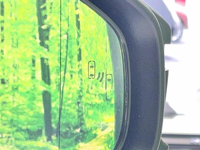 プリウス Ｚ　モデリスタエアロ　１２．３インチディスプレイオーディオ　禁煙車　パノラミックビューモニター　レーダークルーズコントロール　ブラインドスポットモニター　ステアリングヒーター　シートベンチレーション（7枚目）