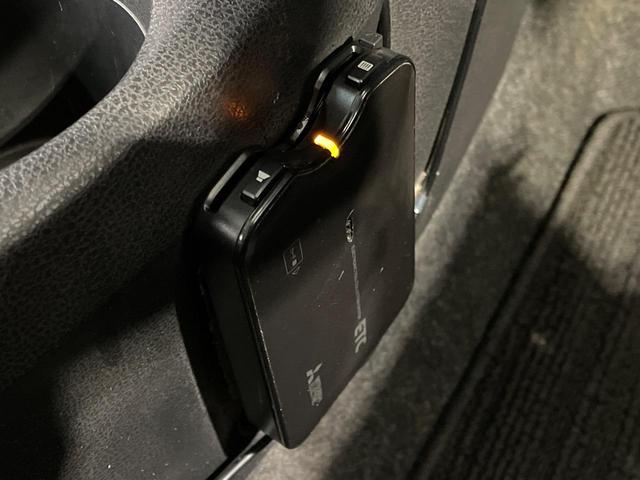 ノート X DIG-S Vセレクション+セーフティ エマージェンシーブレーキ インテリジェントキー ETC オートエアコン 車線逸脱警報 オートライト ドライブレコーダー 電動格納ミラー ヘッドライトレベライザー プライバシーガラス 禁煙車(5枚目)