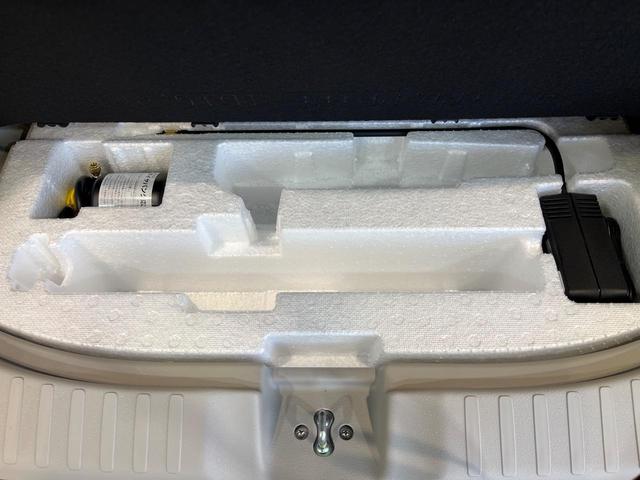 N-BOX ベースグレード 届出済未使用車 ホンダセンシング レーダークルーズコントロール シートヒーター 電動スライドドア LEDヘッドライト オートライト オートマチックハイビーム ステアリングスイッチ ベンチシート(44枚目)