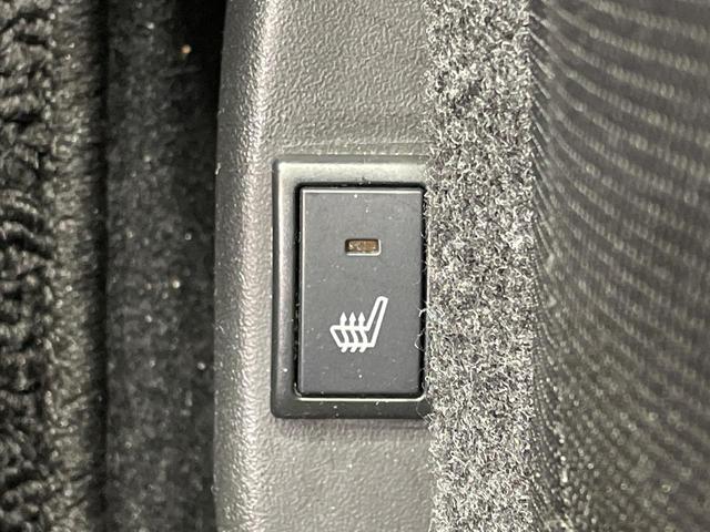 ソリオ ハイブリッドMZ 両側電動ドア 全周囲カメラ 衝突被害軽減システム 禁煙車 シートヒーター スマートキー HIDヘッド クルコン 純正15インチアルミ 車線逸脱警報 オートライト オートエアコン CD DVD再生(6枚目)