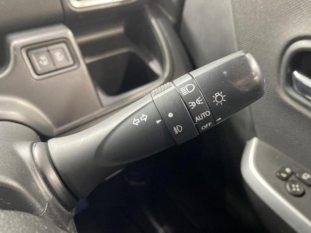 ソリオ ハイブリッドMZ 両側電動ドア 全周囲カメラ 衝突被害軽減システム 禁煙車 シートヒーター スマートキー HIDヘッド クルコン 純正15インチアルミ 車線逸脱警報 オートライト オートエアコン CD DVD再生(46枚目)