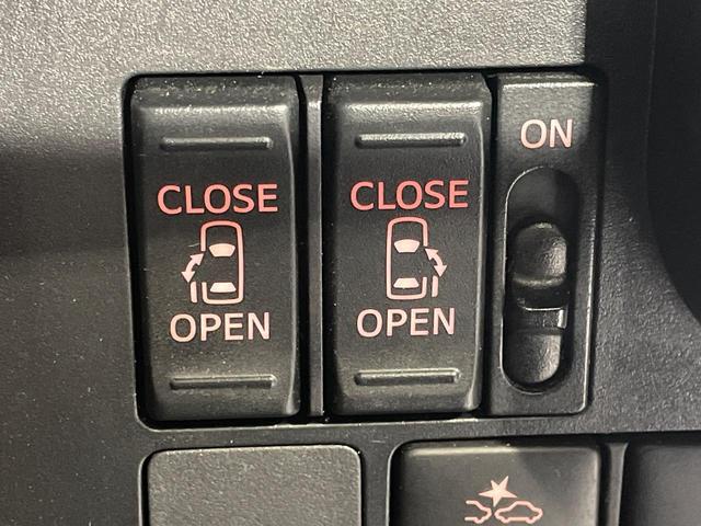 ルーミー カスタムG-T ターボ 純正9型ナビ 禁煙車 両側電動スライドドア クルーズコントロール 前席シートヒーター バックカメラ ビルトインETC フルセグ Bluetooth接続可 LEDヘッドライト 純正15インチAW(5枚目)