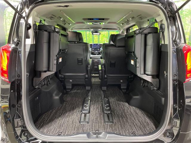 アルファード ２．５Ｓ　Ｃパッケージ　ＢＩＧ－Ｘ１１インチナビ　フリップダウンモニター　セーフティセンス　禁煙車　レーダークルーズコントロール　デジタルインナーミラー　バックカメラ　ＥＴＣ　ハンドルヒーター　前席シートベンチレーション（11枚目）
