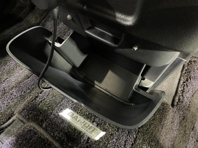 ソリオバンディット ハイブリッドＭＶ　全周囲カメラ　純正９型ナビ　衝突被害軽減システム　禁煙車　シートヒーター　ドラレコ　スマートキー　ＬＥＤヘッド　ＥＴＣ　　純正１５インチアルミ　車線逸脱警報　オートライト　オートエアコン（44枚目）