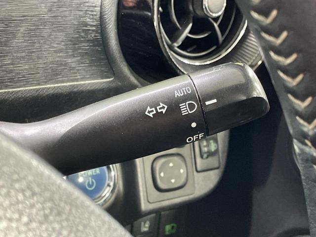 アクア クロスオーバー　ＳＤナビ　禁煙車　ＥＴＣ　スマートキー＆プッシュスタート　Ｂｌｕｅｔｏｏｔｈ接続可　オートライト　オートエアコン　オートハイビーム　フルセグ　ＬＥＤヘッドライト　純正１６インチアルミ（7枚目）