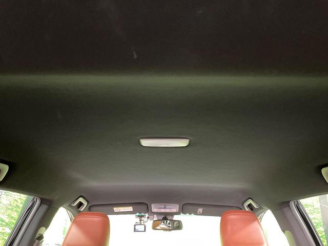 ハリアー プレミアム　メタル　アンド　レザーパッケージ　メーカー９ナビ　バックカメラ　衝突被害軽減システム　レーダークルーズ　禁煙車　電動リアゲート　レザーシート　前席シートエアコン　ドラレコ　コーナーセンサー　ビルトインＥＴＣ（40枚目）