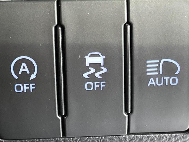 ハリアー プレミアム　メタル　アンド　レザーパッケージ　メーカー９ナビ　バックカメラ　衝突被害軽減システム　レーダークルーズ　禁煙車　電動リアゲート　レザーシート　前席シートエアコン　ドラレコ　コーナーセンサー　ビルトインＥＴＣ（49枚目）