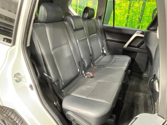 ランドクルーザープラド ＴＸ　Ｌパッケージ　マットブラックエディション　４ＷＤ　ムーンルーフ　メーカー純正ナビ　禁煙車　パノラミックビューモニター　セーフティセンス　ブラインドスポットモニター　レーダークルーズコントロール　シートベンチレーション　ＬＥＤヘッドライト（9枚目）
