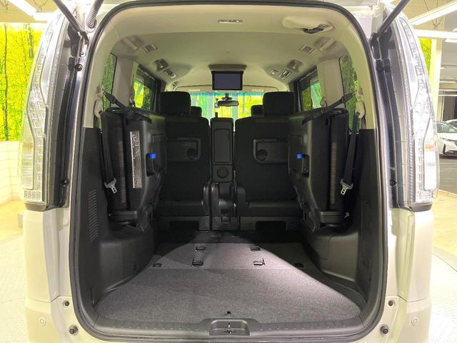 セレナ ハイウェイスター　Ｖセレ＋セーフティ　ＳＨＶ　Ａセフ　後席モニター　全周囲カメラ　純正ＳＤナビ　両側電動スライド　衝突被害軽減システム　ＬＥＤヘッド　純正革巻きハンドル　車線逸脱警報　ドラレコ　スマートキー　ビルトインＥＴＣ　禁煙車（10枚目）