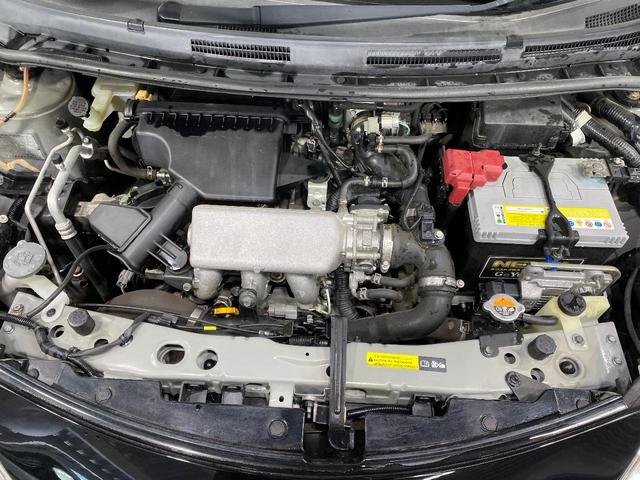 ノート Ｘ　ＤＩＧ－Ｓ　純正ＳＤナビ　バックカメラ　禁煙車　スマートキー　ＥＴＣ　Ｂｌｕｅｔｏｏｔｈ　地デジ　電動格納ミラー　アイドリングストップ　プライバシーガラス　衝突安全ボディ（18枚目）