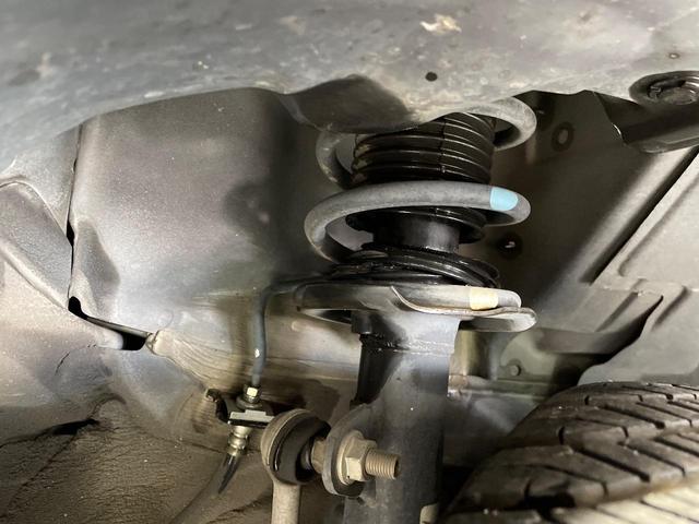 ノート Ｘ　ＤＩＧ－Ｓ　純正ＳＤナビ　バックカメラ　禁煙車　スマートキー　ＥＴＣ　Ｂｌｕｅｔｏｏｔｈ　地デジ　電動格納ミラー　アイドリングストップ　プライバシーガラス　衝突安全ボディ（21枚目）