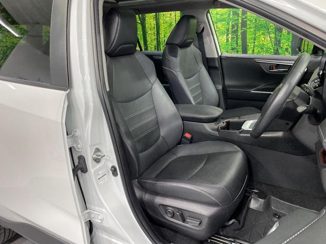 ＲＡＶ４ ハイブリッドＧ　純正１０．５型ＤＡ　サンルーフ　全周囲カメラ　シートベンチレーション　１００Ｖ電源　衝突被害軽減システム　レーダークルーズ　禁煙車　電動リアゲート　前席シートエアコン　パワーシート　ドラレコ（8枚目）