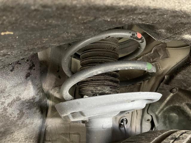 ＲＡＶ４ ハイブリッドＧ　純正１０．５型ＤＡ　サンルーフ　全周囲カメラ　シートベンチレーション　１００Ｖ電源　衝突被害軽減システム　レーダークルーズ　禁煙車　電動リアゲート　前席シートエアコン　パワーシート　ドラレコ（20枚目）