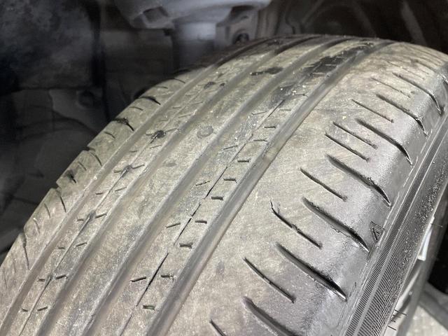 ＲＡＶ４ ハイブリッドＧ　純正１０．５型ＤＡ　サンルーフ　全周囲カメラ　シートベンチレーション　１００Ｖ電源　衝突被害軽減システム　レーダークルーズ　禁煙車　電動リアゲート　前席シートエアコン　パワーシート　ドラレコ（65枚目）