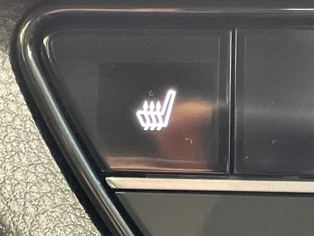 ＺＲ－Ｖ ｅ：ＨＥＶ　Ｚ　全周囲カメラ　ＢＯＳＥサウンド　９型ディスプレイオーディオ　衝突被害軽減システム　レーダークルーズ　禁煙車　電動リアゲート　シートヒーター　コーナーセンサー　ステアリングヒーター　ＥＴＣ２．０（7枚目）