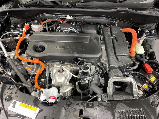 ＺＲ－Ｖ ｅ：ＨＥＶ　Ｚ　全周囲カメラ　ＢＯＳＥサウンド　９型ディスプレイオーディオ　衝突被害軽減システム　レーダークルーズ　禁煙車　電動リアゲート　シートヒーター　コーナーセンサー　ステアリングヒーター　ＥＴＣ２．０（18枚目）