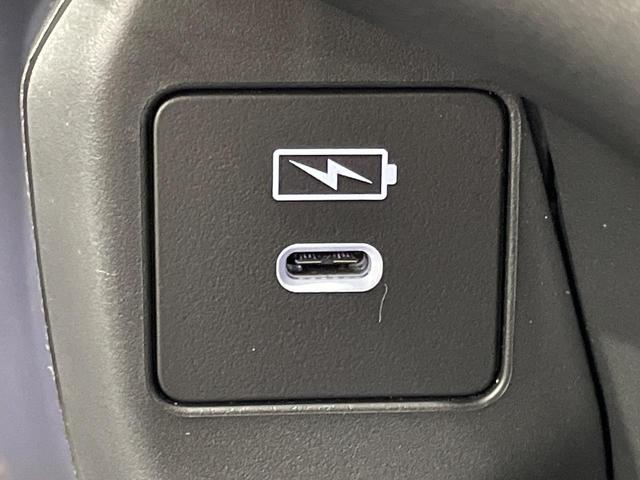 ＺＲ－Ｖ ｅ：ＨＥＶ　Ｚ　全周囲カメラ　ＢＯＳＥサウンド　９型ディスプレイオーディオ　衝突被害軽減システム　レーダークルーズ　禁煙車　電動リアゲート　シートヒーター　コーナーセンサー　ステアリングヒーター　ＥＴＣ２．０（53枚目）