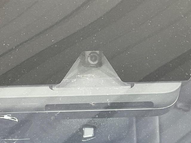 ハイエースバン スーパーGL ダークプライムII ディーゼル SDナビ 後席モニター バックカメラ 衝突被害軽減システム 禁煙車 LEDヘッド ETC オートハイビーム 車線逸脱警報 オートライト オートエアコン Bluetooth CD(4枚目)