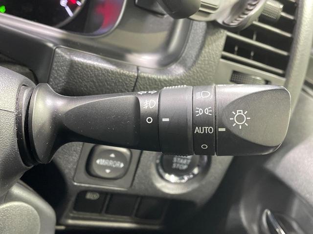 ハイエースバン スーパーGL ダークプライムII ディーゼル SDナビ 後席モニター バックカメラ 衝突被害軽減システム 禁煙車 LEDヘッド ETC オートハイビーム 車線逸脱警報 オートライト オートエアコン Bluetooth CD(33枚目)