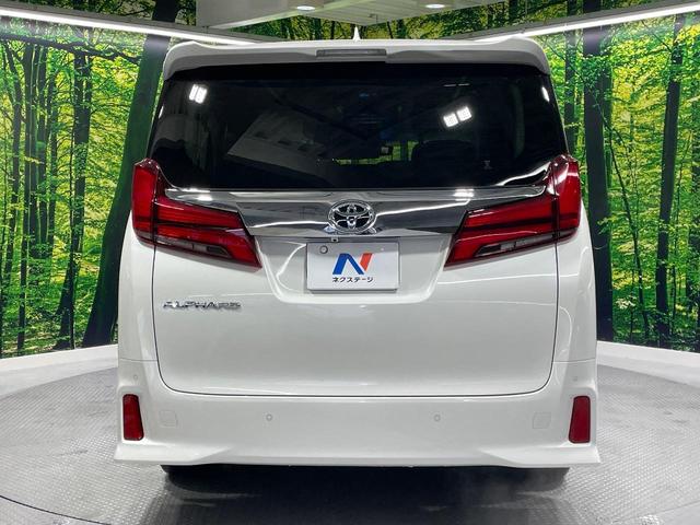 アルファード ２．５Ｓ　Ｃパッケージ　４ＷＤ　両側電動ドア　ＢＩＧ－Ｘ１１インチナビ　後席モニター　バックカメラ　シートベンチレーション　１００Ｖ電源　衝突被害軽減システム　レーダークルーズ　禁煙車　電動リアゲート　ＬＥＤヘッド（16枚目）