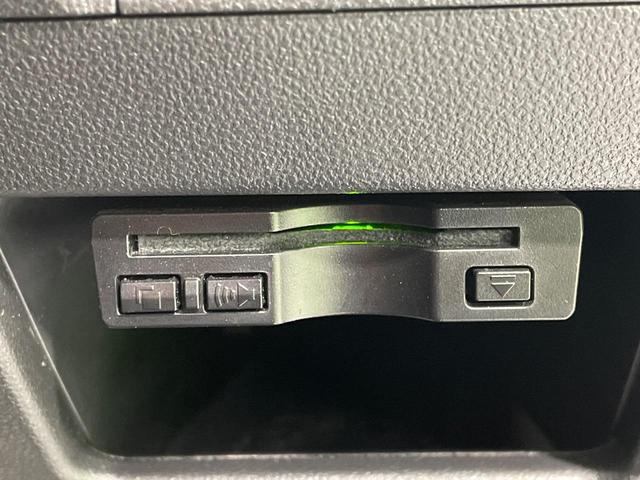 タント カスタムＸ　電動スライドドア　純正ＳＤナビ　禁煙車　シートヒーター　スマートキー　ＬＥＤヘッド　ＥＴＣ　純正１４インチアルミ　オートライト　オートエアコン　Ｂｌｕｅｔｏｏｔｈ　ＣＤ　ＤＶＤ再生（6枚目）