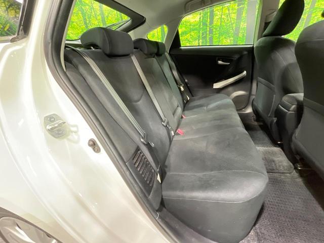 プリウス Ｓツーリングセレクション　ＢＩＧ－Ｘ９インチナビ　禁煙車　バックカメラ　ＥＴＣ　ドライブレコーダー　スマートキー＆プッシュスタート　オートライト　オートエアコン　ＬＥＤヘッドライト　純正１７インチアルミ（9枚目）