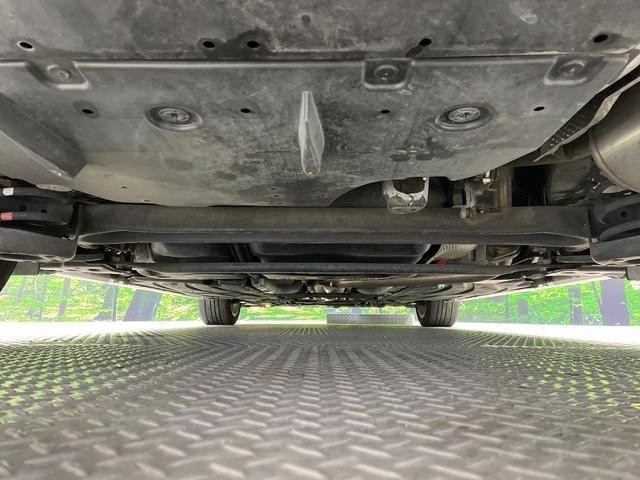 プリウス Ｓツーリングセレクション　ＢＩＧ－Ｘ９インチナビ　禁煙車　バックカメラ　ＥＴＣ　ドライブレコーダー　スマートキー＆プッシュスタート　オートライト　オートエアコン　ＬＥＤヘッドライト　純正１７インチアルミ（19枚目）