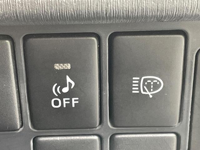 プリウス Ｓツーリングセレクション　ＢＩＧ－Ｘ９インチナビ　禁煙車　バックカメラ　ＥＴＣ　ドライブレコーダー　スマートキー＆プッシュスタート　オートライト　オートエアコン　ＬＥＤヘッドライト　純正１７インチアルミ（36枚目）