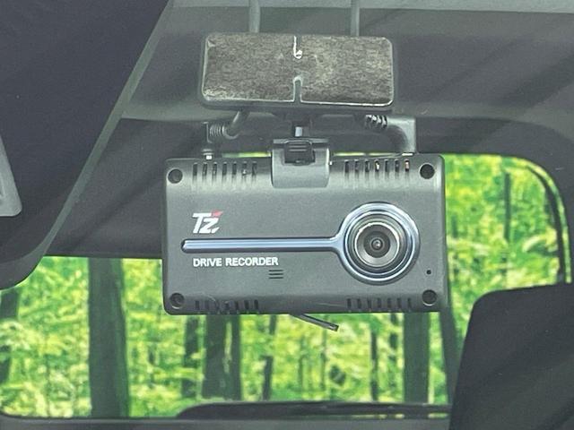 ルーミー カスタムＧ－Ｔ　ターボ　純正９インチナビ　禁煙車　パノラミックビューモニター　スマートアシスト　両側パワースライドドア　レーダークルーズコントロール　前席シートヒーター　ＥＴＣ　ドラレコ　ＬＥＤ　純正１５インチアルミ（30枚目）