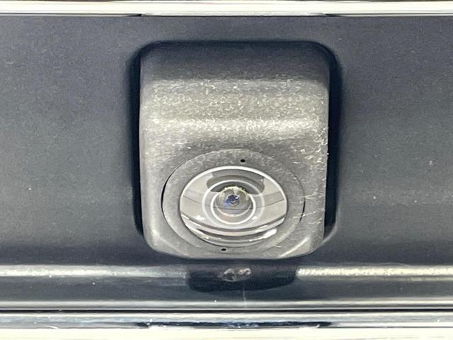 ルーミー カスタムＧ－Ｔ　ターボ　純正９インチナビ　禁煙車　パノラミックビューモニター　スマートアシスト　両側パワースライドドア　レーダークルーズコントロール　前席シートヒーター　ＥＴＣ　ドラレコ　ＬＥＤ　純正１５インチアルミ（31枚目）