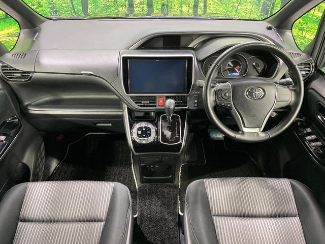 ヴォクシー ＺＳ　煌　純正１０インチナビ　禁煙車　フリップダウンモニター　セーフティセンス　両側パワースライドドア　デジタルインナーミラー　クルーズコントロール　バックカメラ　ビルトインＥＴＣ　ドラレコ　ＬＥＤヘッドライト（2枚目）
