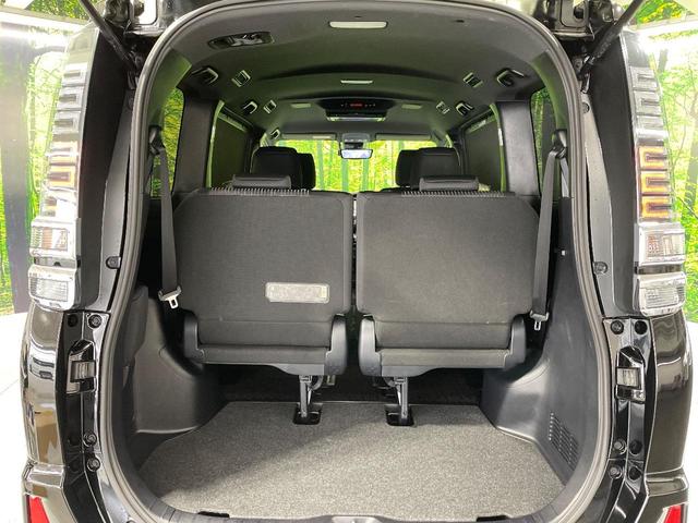 ヴォクシー ＺＳ　煌　純正１０インチナビ　禁煙車　フリップダウンモニター　セーフティセンス　両側パワースライドドア　デジタルインナーミラー　クルーズコントロール　バックカメラ　ビルトインＥＴＣ　ドラレコ　ＬＥＤヘッドライト（35枚目）