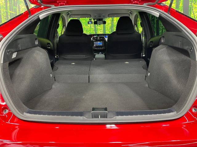 プリウス Ｓ　純正ナビ　禁煙車　セーフティセンス　レーダークルーズコントロール　バックカメラ　ビルトインＥＴＣ　ドライブレコーダー　フルセグ　Ｂｌｕｅｔｏｏｔｈ接続可　クリアランスソナー　ＬＥＤヘッドライト（10枚目）