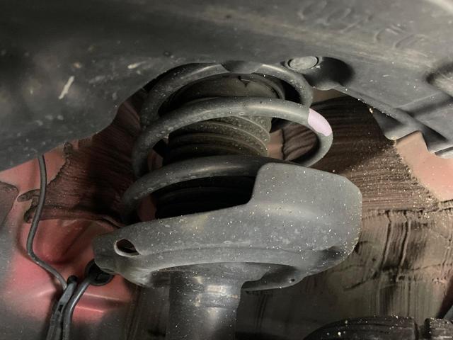 プリウス Ｓ　純正ナビ　禁煙車　セーフティセンス　レーダークルーズコントロール　バックカメラ　ビルトインＥＴＣ　ドライブレコーダー　フルセグ　Ｂｌｕｅｔｏｏｔｈ接続可　クリアランスソナー　ＬＥＤヘッドライト（20枚目）