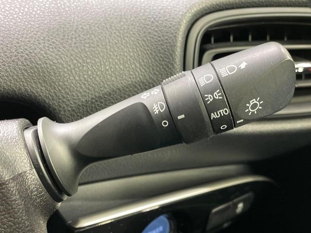 プリウス Ｓ　純正ナビ　禁煙車　セーフティセンス　レーダークルーズコントロール　バックカメラ　ビルトインＥＴＣ　ドライブレコーダー　フルセグ　Ｂｌｕｅｔｏｏｔｈ接続可　クリアランスソナー　ＬＥＤヘッドライト（40枚目）