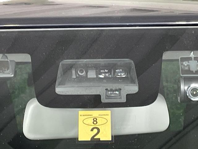ジムニー ＸＣ　４ＷＤ　純正ナビ　禁煙車　セーフティサポート　バックカメラ　ＥＴＣ２．０　ドライブレコーダー　クルーズコントロール　前席シートヒーター　フルセグ　Ｂｌｕｅｔｏｏｔｈ接続可　ＬＥＤヘッドライト（3枚目）