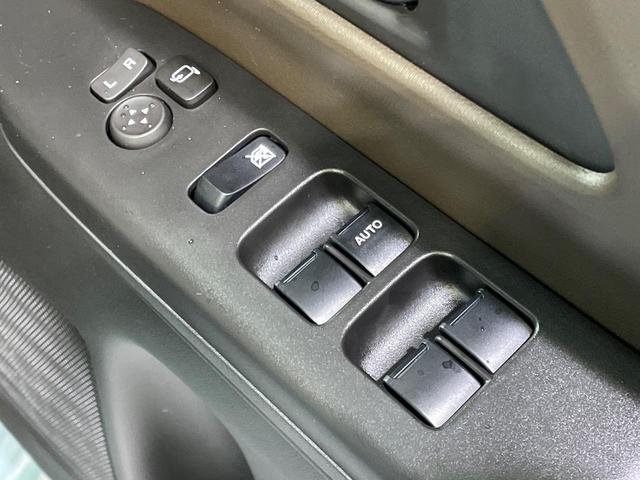 スペーシア ハイブリッドＸ　届出済未使用車　セーフティサポート　両側電動スライドドア　シートヒーター　スマートキー　電動格納ミラー　アイドリングストップ　オートライト　オートエアコン　ステアリングスイッチ　横滑り防止装置（7枚目）