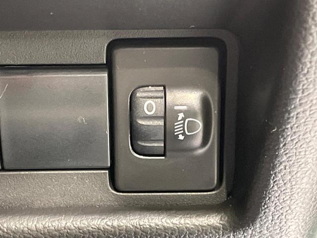 スペーシア ハイブリッドＸ　届出済未使用車　セーフティサポート　両側電動スライドドア　シートヒーター　スマートキー　電動格納ミラー　アイドリングストップ　オートライト　オートエアコン　ステアリングスイッチ　横滑り防止装置（42枚目）