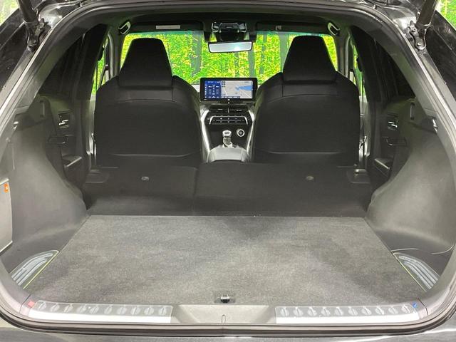 ハリアー Ｚ　レザーパッケージ　ＪＢＬサウンドシステム　１２．３インチディスプレイ　全周囲カメラ　デジタルインナーミラー　シートヒーター　ブラインドスポットモニター　ステアリングヒーター　禁煙車　電動リアゲート　ドライブレコーダー（10枚目）