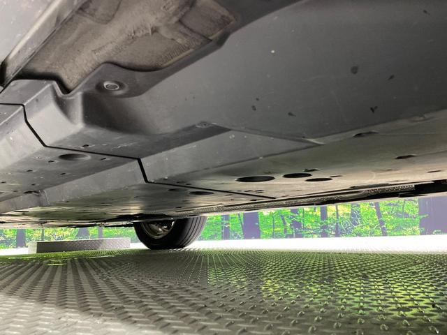 ハリアー Ｚ　レザーパッケージ　ＪＢＬサウンドシステム　１２．３インチディスプレイ　全周囲カメラ　デジタルインナーミラー　シートヒーター　ブラインドスポットモニター　ステアリングヒーター　禁煙車　電動リアゲート　ドライブレコーダー（22枚目）