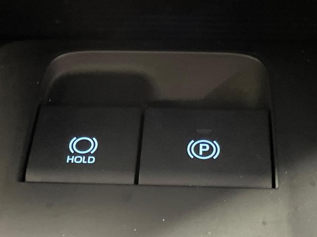 ハリアー Ｚ　レザーパッケージ　ＪＢＬサウンドシステム　１２．３インチディスプレイ　全周囲カメラ　デジタルインナーミラー　シートヒーター　ブラインドスポットモニター　ステアリングヒーター　禁煙車　電動リアゲート　ドライブレコーダー（28枚目）