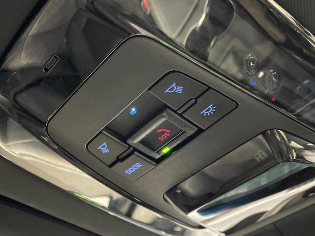 ハリアー Ｚ　レザーパッケージ　ＪＢＬサウンドシステム　１２．３インチディスプレイ　全周囲カメラ　デジタルインナーミラー　シートヒーター　ブラインドスポットモニター　ステアリングヒーター　禁煙車　電動リアゲート　ドライブレコーダー（44枚目）