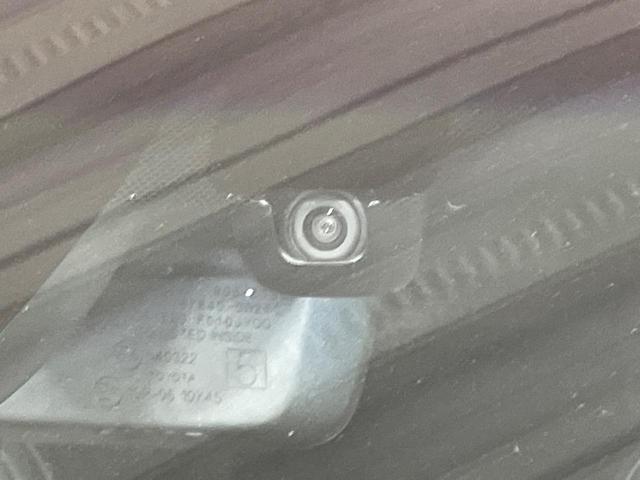 ハリアー Ｚ　レザーパッケージ　ＪＢＬサウンドシステム　１２．３インチディスプレイ　全周囲カメラ　デジタルインナーミラー　シートヒーター　ブラインドスポットモニター　ステアリングヒーター　禁煙車　電動リアゲート　ドライブレコーダー（50枚目）