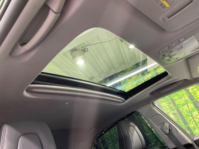 クラウンハイブリッド アスリートＧ　メーカーナビ　サンルーフ　バックカメラ　衝突被害軽減システム　禁煙車　電動リアゲート　レザーシート　前席シートエアコン　コーナーセンサー　スマートキー　ＨＩＤヘッド　ビルトインＥＴＣ　クルコン（5枚目）