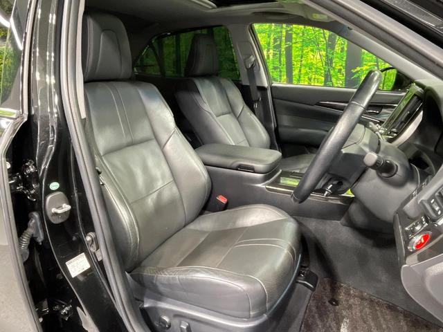 クラウンハイブリッド アスリートＧ　メーカーナビ　サンルーフ　バックカメラ　衝突被害軽減システム　禁煙車　電動リアゲート　レザーシート　前席シートエアコン　コーナーセンサー　スマートキー　ＨＩＤヘッド　ビルトインＥＴＣ　クルコン（8枚目）