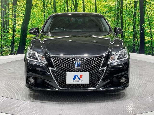 クラウンハイブリッド アスリートＧ　メーカーナビ　サンルーフ　バックカメラ　衝突被害軽減システム　禁煙車　電動リアゲート　レザーシート　前席シートエアコン　コーナーセンサー　スマートキー　ＨＩＤヘッド　ビルトインＥＴＣ　クルコン（14枚目）