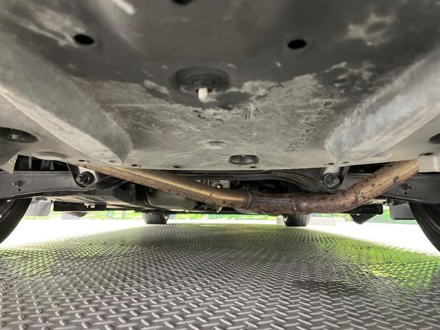 クラウンハイブリッド アスリートＧ　メーカーナビ　サンルーフ　バックカメラ　衝突被害軽減システム　禁煙車　電動リアゲート　レザーシート　前席シートエアコン　コーナーセンサー　スマートキー　ＨＩＤヘッド　ビルトインＥＴＣ　クルコン（19枚目）