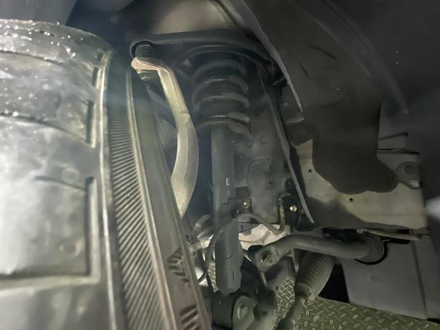 クラウンハイブリッド アスリートＧ　メーカーナビ　サンルーフ　バックカメラ　衝突被害軽減システム　禁煙車　電動リアゲート　レザーシート　前席シートエアコン　コーナーセンサー　スマートキー　ＨＩＤヘッド　ビルトインＥＴＣ　クルコン（21枚目）